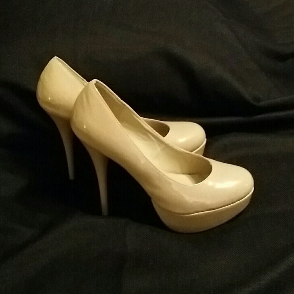 Stilettos - Picture 2 of 4